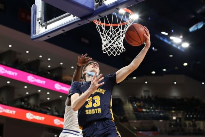 Nick Martinelli averaged 22.8 points per game this season at Glenbrook South.