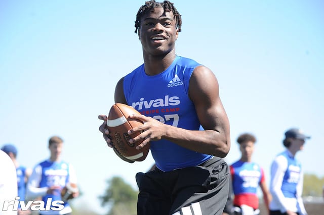 Texas picked up a commitment from Rivals100 2021 QB Jalen Milroe on Sunday.