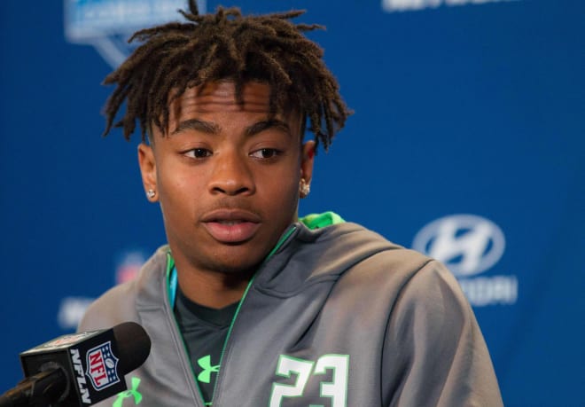 Vernon Hargreaves III on the Best Looks in the Locker Room