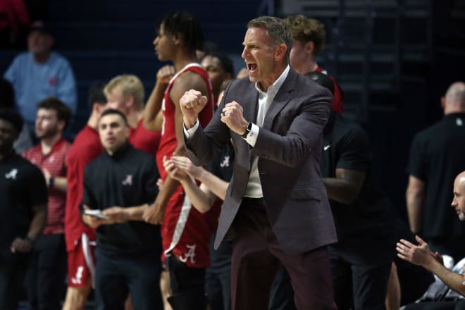 Alabama Crimson Tide head coach Nate Oats reacts during the second half against the Mississippi Rebels at The Sandy and John Black Pavilion at Ole Miss. | Photo: Petre Thomas-USA TODAY