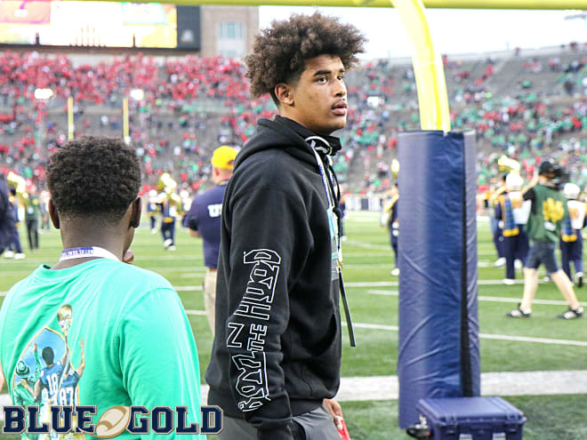 Notre Dame Fighting Irish football recruiting target and four-star quarterback Dante Moore