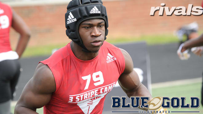 Osita Ekwonu stars at LB and RB for Providence Day School (Charlotte, NC)