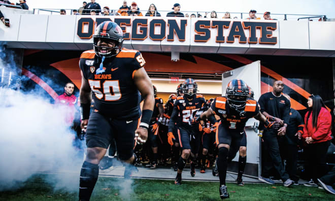Oregon State defensive tackle grad transfer Jordan Whittley committed to Michigan after two seasons with the Beavers.