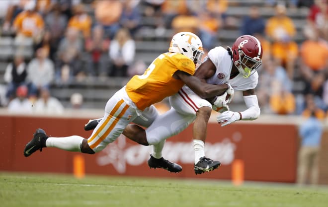 Alabama Crimson Tide receiver John Metchie III makes a catch against Tennessee. Photo | Getty Images 