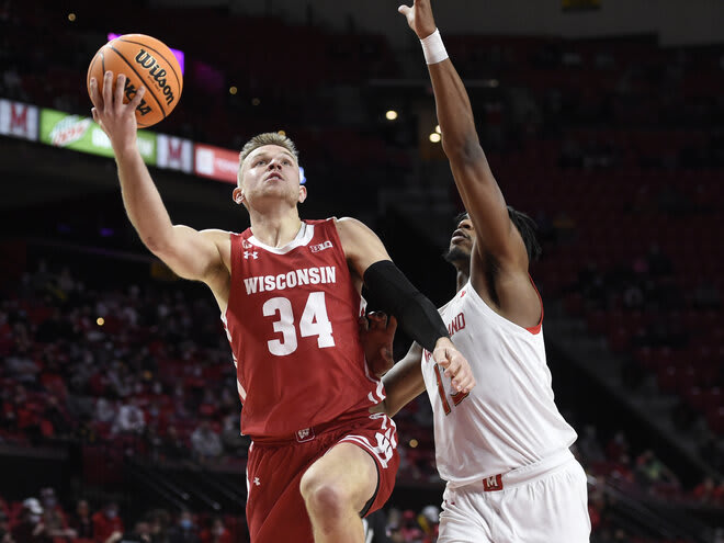 Brad Davison scored 11 points, including four big free throws in the final 29 seconds.