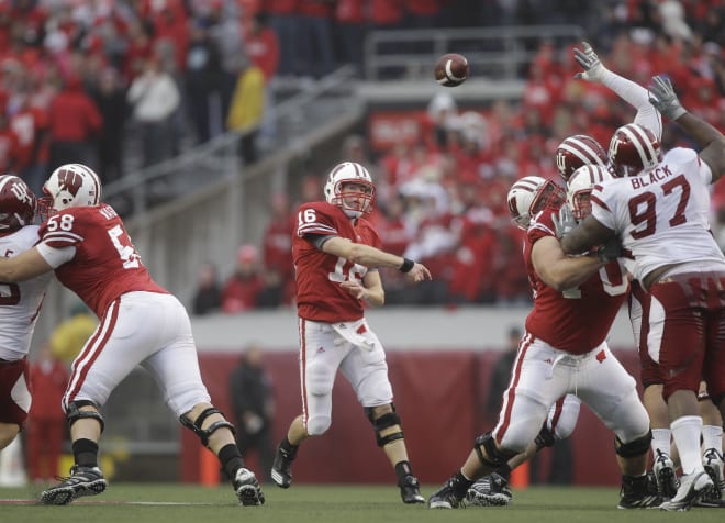 Wisconsin quarterback Scott Tolzien threw for 181 yards, three touchdowns and no picks during the Badgers' 83-20 victory over Indiana in 2010.