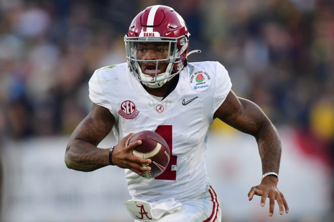 Alabama Crimson Tide quarterback Jalen Milroe (4) runs against the Michigan Wolverines in the third quarter in the 2024 Rose Bowl college football playoff semifinal game at Rose Bowl. | Photo: Gary A. Vasquez-USA TODAY Sports