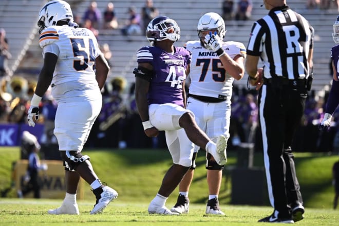 Saka's first sack of the season came in Northwestern's home opener vs. UTEP.