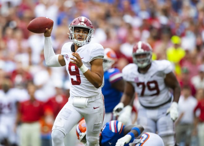 Alabama Crimson Tide quarterback Bryce Young (9) against the Florida Gators at Ben Hill Griffin Stadium. Photo | USA TODAY