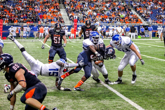 The Roadrunners returned to the Alamodome on October 29, 2011 to face the Georgia State Panthers in a game between two teams with 2-5 records.