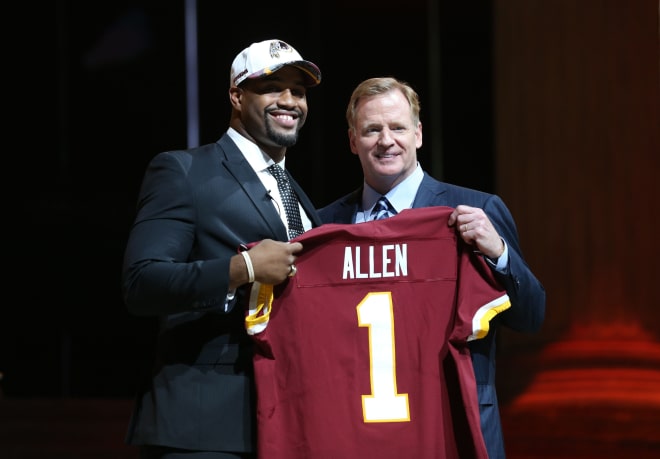 Jonathan Allen (Alabama) poses with NFL commissioner Roger Goodell (right) as he is selected as the number 17 overall pick to the Washington Redskins in the first round the 2017 NFL Draft at the Philadelphia Museum of Art. Mandatory Credit: Bill Streicher-USA TODAY Sports
