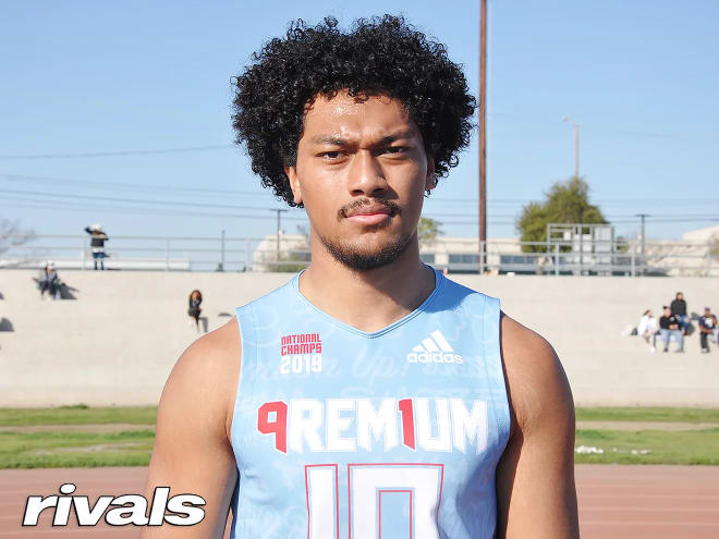 Mission Hills (Calif.) Bishop Alemany linebacker and Notre Dame Fighting Irish football recruiting target Niuafe “Junior” Tuihalamaka