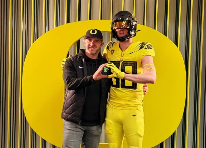 Bear Tenney was able to build on his relationship with Oregon tight ends coach Drew Mehringer during his weekend trip to Eugene.