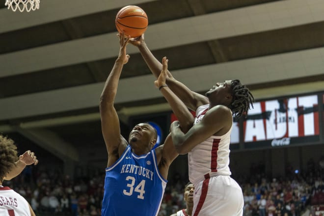 Alabama caps off the regular season with a blowout victory over