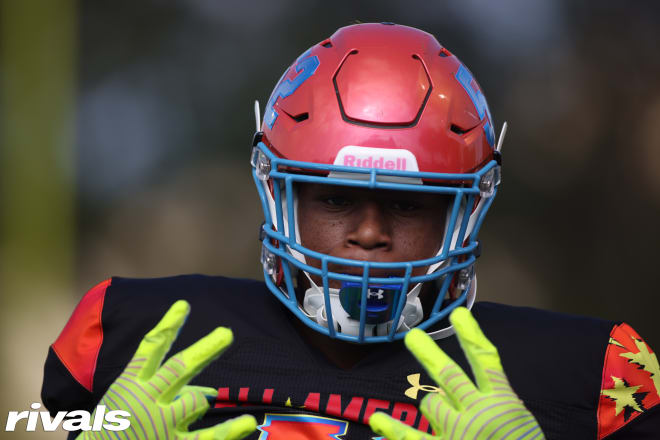 5-star OL Devon Campbell chooses Texas.