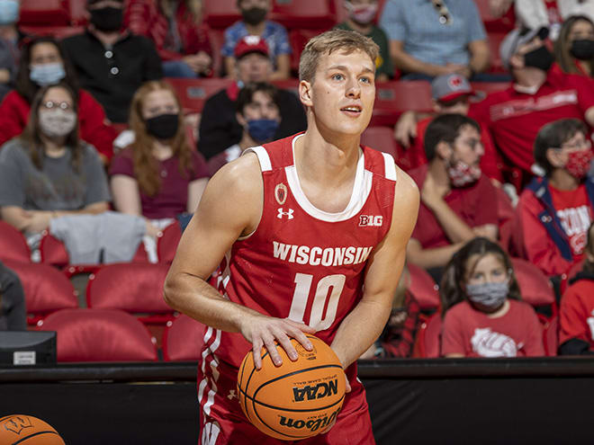 Wisconsin sophomore Isaac Lindsey is one of three transfers to join the Badgers this season, joining guard Jahcobi Neath (Wake Forest) and center Chris Vogt (Cincinnati).