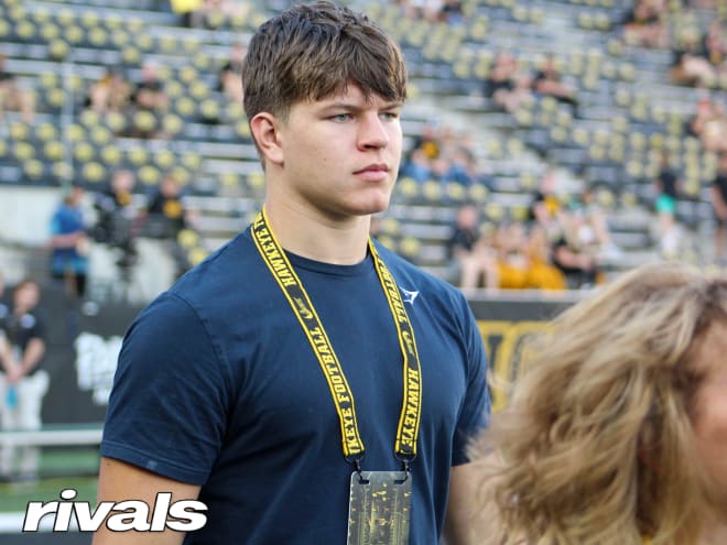 Three-star defensive end Kade Pietrzak is a top target for Wisconsin in the 2025 class. 