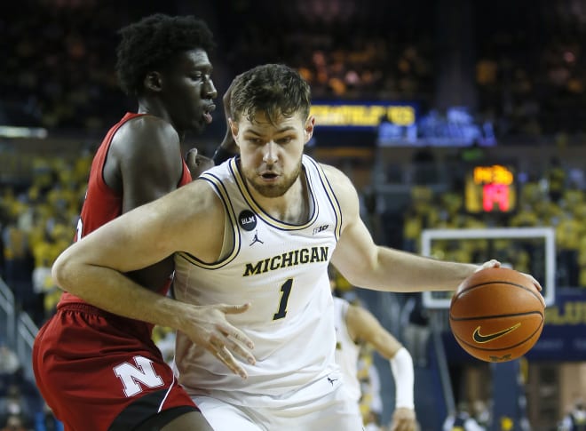 Michigan's Hunter Dickinson
