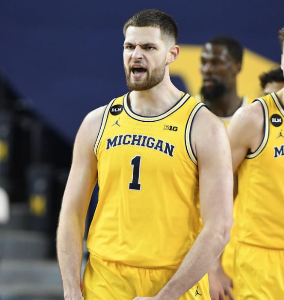 Michigan Wolverines basketball's Hunter Dickinson