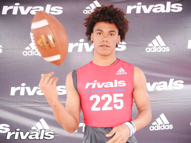 Texas defensive back Christian Gonzalez officially visited Notre Dame this summer. 