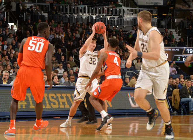 Senior guard Steve Vasturia and the Irish moved up five spots in the Associated Press poll after improving to 5-0 in ACC play with two victories last week.
