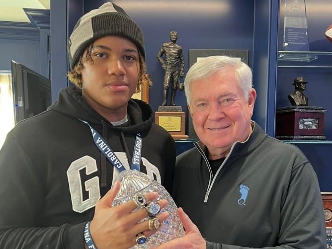 Class of 2025 defensive end Bryce Davis visited North Carolina and told THI all about his experience.