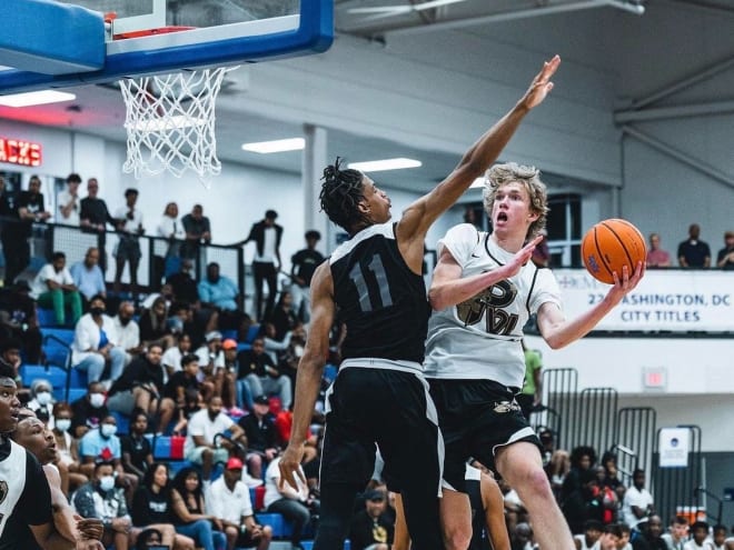 Notre Dame is in pursuit of 2024 power forward Garrett Sundra from Fairfax (V.A.) Paul VI. Head coach Micah Shrewsberry previously offered Sundra back at Penn State in January.