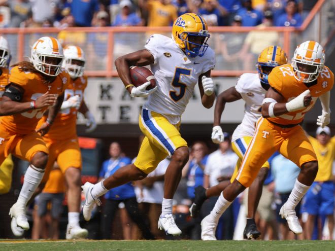Tennessee Vols defense versus the Pittsburgh Panthers on September 11th