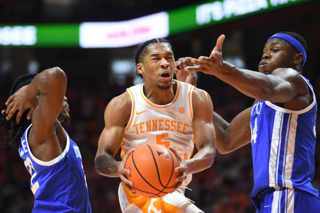 Tennessee guard Zakai Zeigler goes up for a shot in the first half against Kentucky on Saturday.