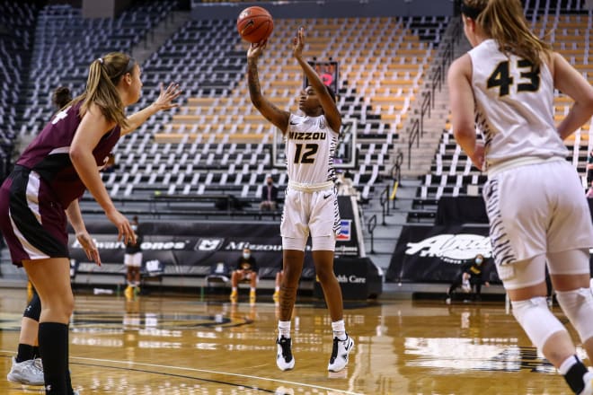 Shug Dickson scored 17 points off the bench in Missouri's blowout win over Southern Illinois.