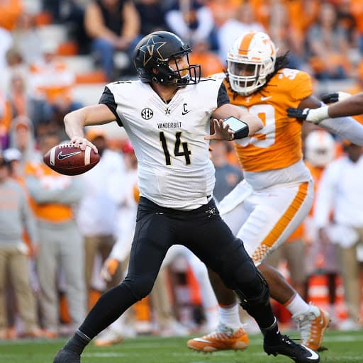 Vanderbilt quarterback Kyle Shurmur throws a pass against Tennessee last year.