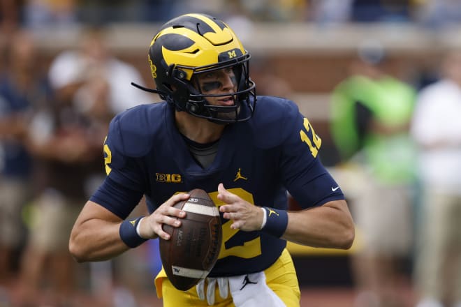 Michigan Wolverines football quarterback Cade McNamara has U-M at 6-0 heading into a game with Northwestern