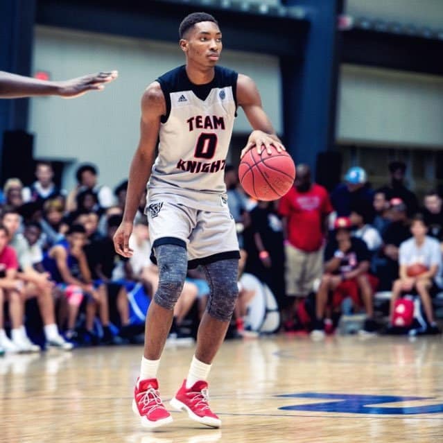 Berrick JeanLouis playing for Team Knight during an AAU Tournament (Photo: Team Knight Instagram)