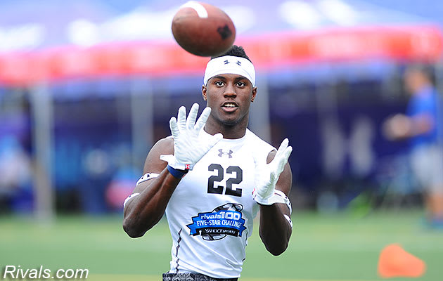Rivals.com ranks Elijah Stove the No. 13 player from Florida in the 2016 class.