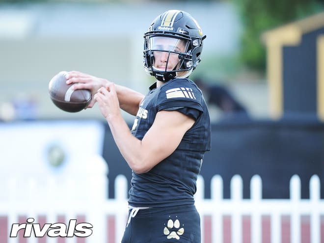 QB Jaden Casey, shown playing for Calabasas in 2019