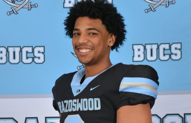 Clute (TX) Brazoswood DE Vontroy Malone