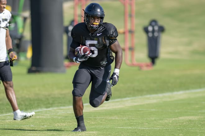 Is redshirt freshman RB Da’Joun Hewitt ready to challenge for playing time?