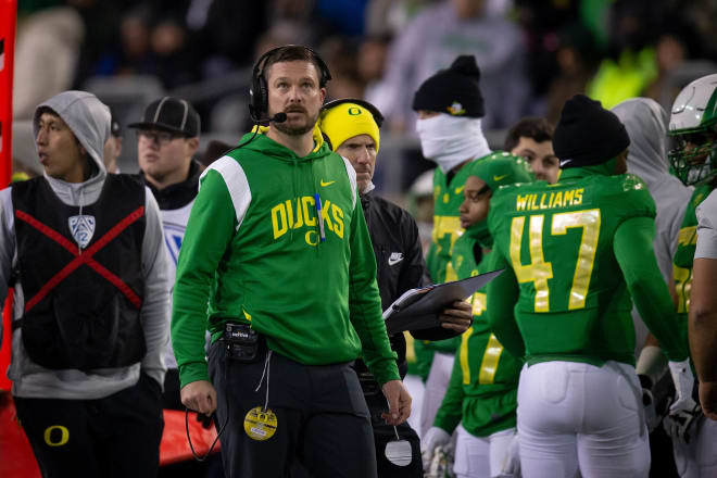 Dan Lanning and Oregon have landed key transfer pieces so far (USA Today Sports)