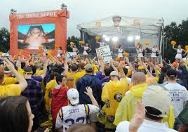 ESPN's College Football GameDay will broadvast from the LSU Quad from 8 to 11 Saturday morning