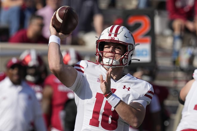 Wisconsin quarterback Braedyn Locke.