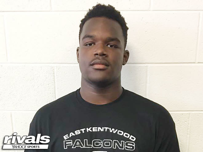 Michigan 2019 defensive tackle Mazi Smith earned an offer from Notre Dame following his performance at a camp.