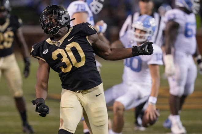 How Wake Forest's Boogie Basham earned his way into opposing backfields -  The Athletic