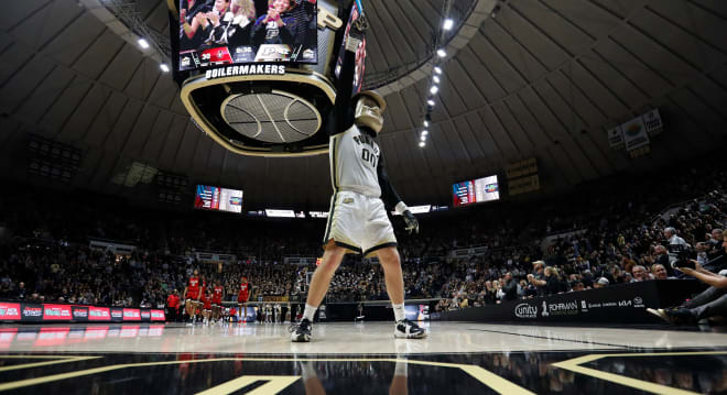 Purdue Pete dances during a timeout during NCAA men s basketball game between the Purdue Boilermakers and the Austin Peay Governors, Friday, Nov. 11, 2022, at Mackey Arena in West Lafayette, Ind. Purdue won 63-44. Purdueaustinpeaymbb111122 Am33315