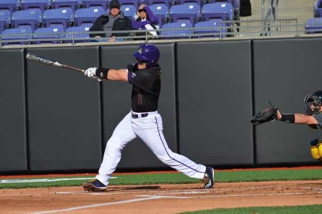 (8)East Carolina comes back from a 3-0 deficit to take a 9-4 win over Duke in Durham on Tuesday.