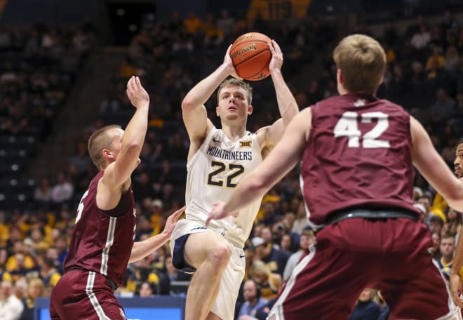 West Virginia Mountaineers guard McNeil scored 14 points against his former team.