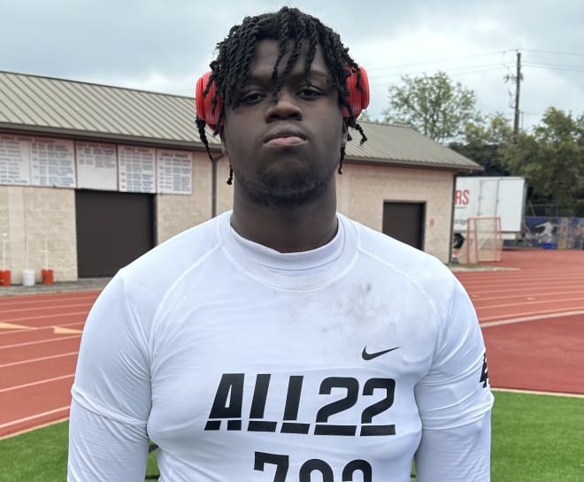 Rivals100 OL Lamont Rogers will visit Texas on Friday.