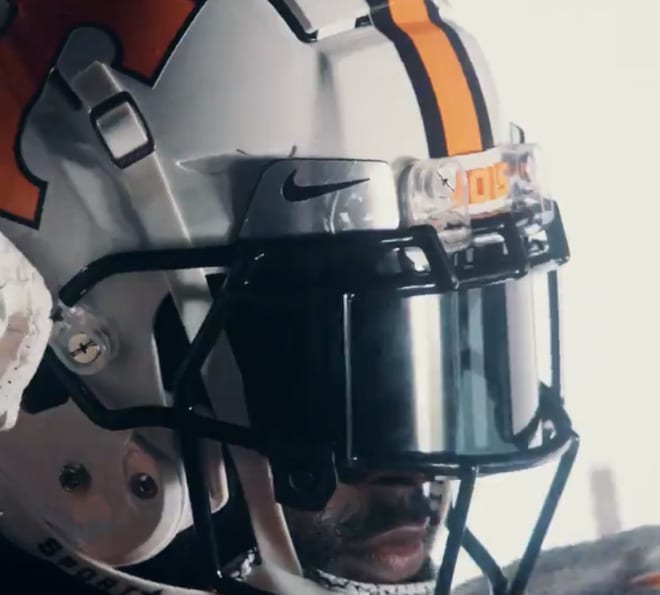 LOOK: Images of Tennessee's New Black Helmet and Dark Mode