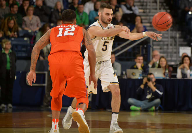 Farrell averaged 14.0 points and 5.4 assists per game during Notre Dame’s 14-2 start this year.
