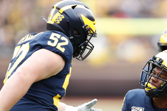 Michigan Wolverines football LT Karsen Barnhart