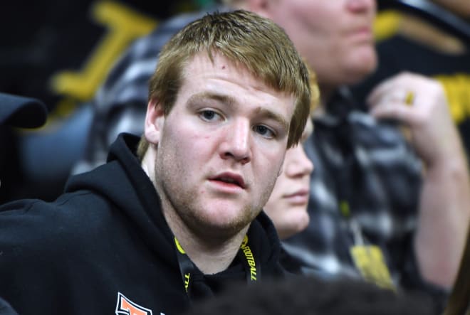 Offensive lineman Tyler Elsbury committed to the Iowa Hawkeyes tonight.